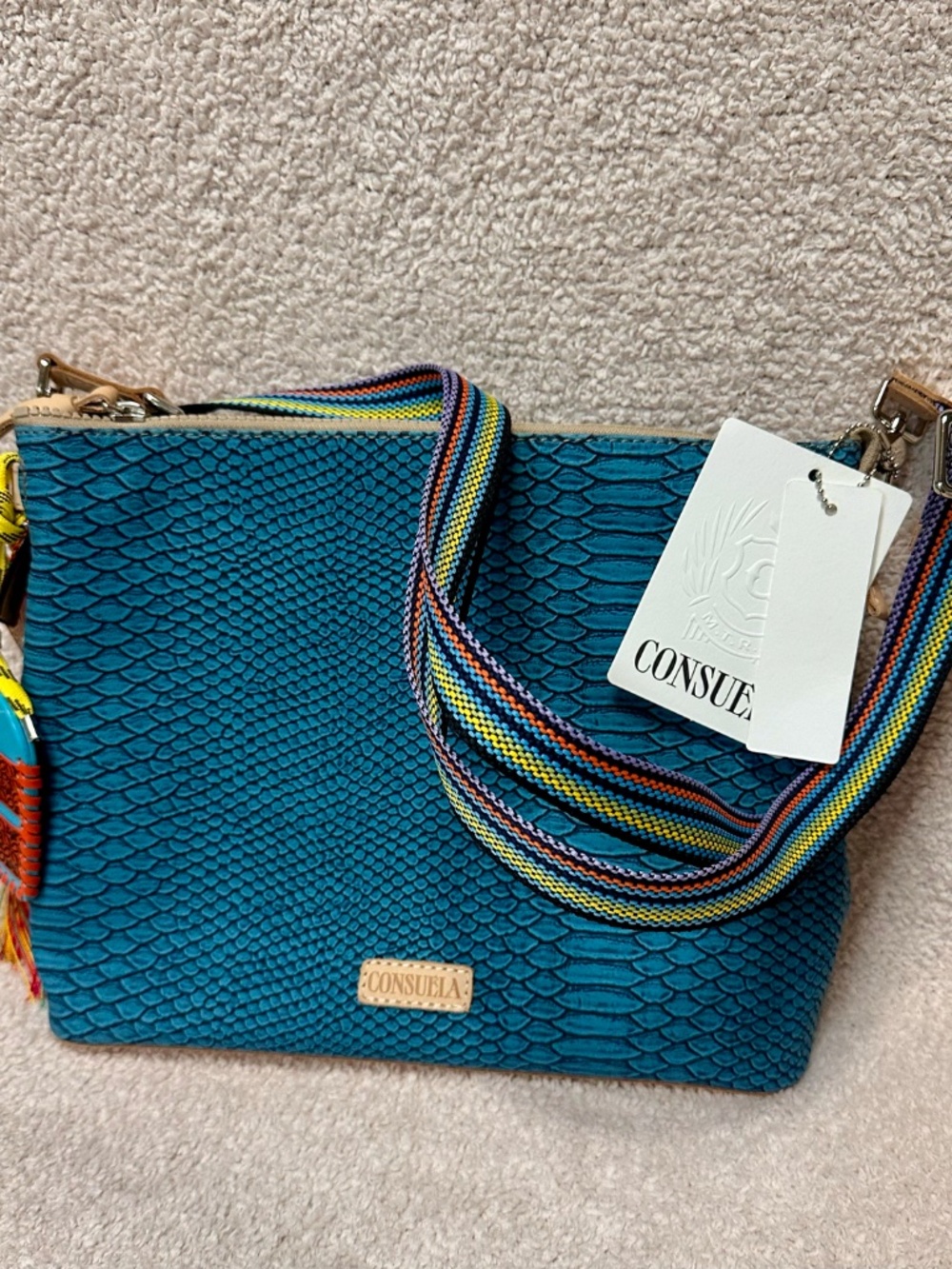 NEW Consuela Indy Downtown Crossbody - Picture 2 of 4